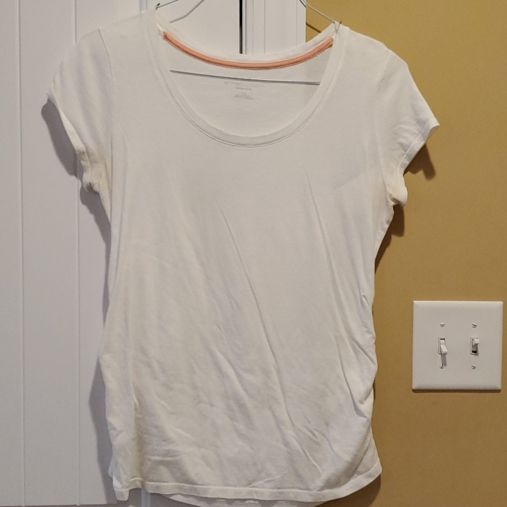 Liz Lange Maternity T-shirt